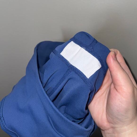 Alo Yoga Epic High Rise Sheer/Mesh Cut Out Leggings Cobalt Blue Size Small - Picture 5 of 6